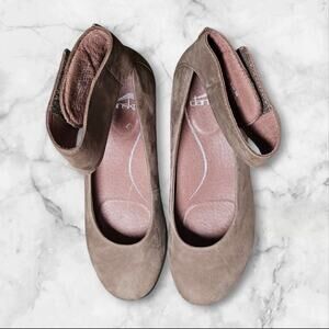 Dansko Shoes Womens 8 Mary Jane Brown Suede Leather 38 Y2K Neutral Normal Staple